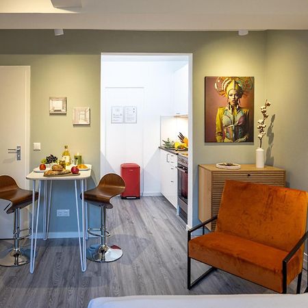 Have-A-Nice-Stay - Souterrain, Kino An Der Natur, U-Bahn Nach Hamburg 400M - Baecker & Restaurants 500M - Lidl 800M - Zentrum 1,5Km 阿伦斯堡 外观 照片