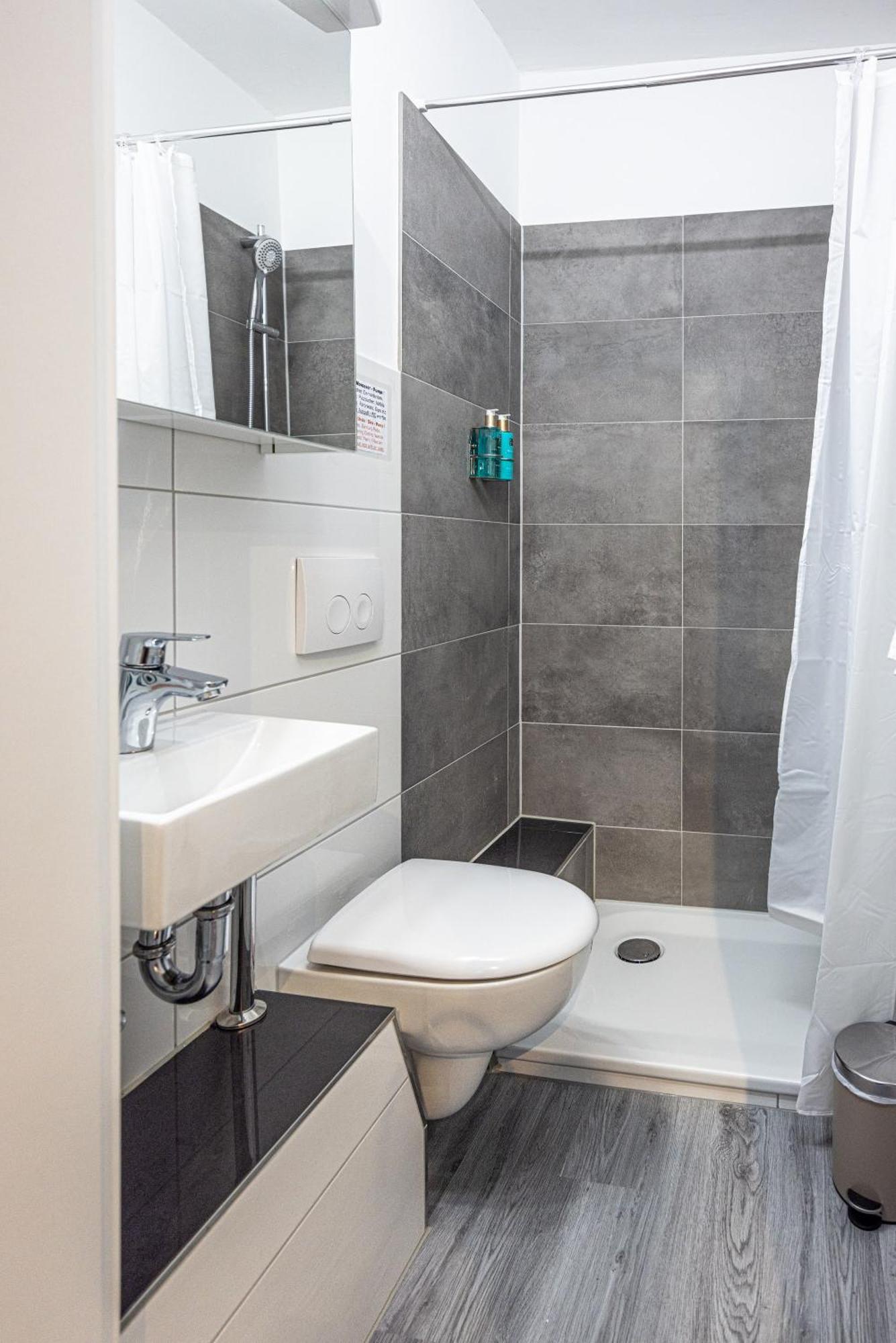Have-A-Nice-Stay - Souterrain, Kino An Der Natur, U-Bahn Nach Hamburg 400M - Baecker & Restaurants 500M - Lidl 800M - Zentrum 1,5Km 阿伦斯堡 外观 照片