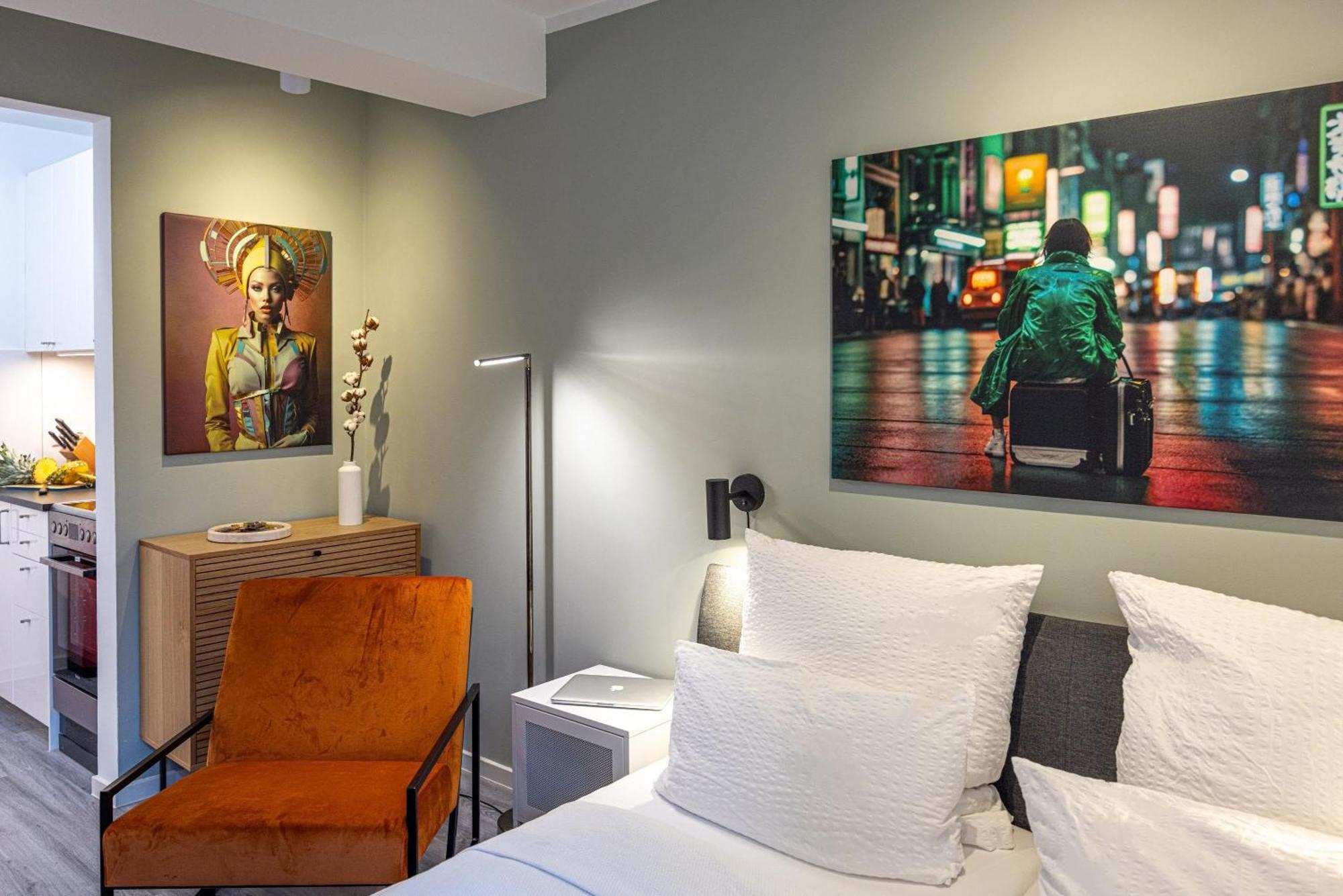 Have-A-Nice-Stay - Souterrain, Kino An Der Natur, U-Bahn Nach Hamburg 400M - Baecker & Restaurants 500M - Lidl 800M - Zentrum 1,5Km 阿伦斯堡 外观 照片