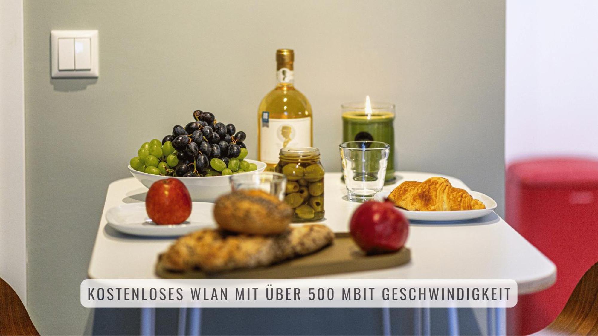 Have-A-Nice-Stay - Souterrain, Kino An Der Natur, U-Bahn Nach Hamburg 400M - Baecker & Restaurants 500M - Lidl 800M - Zentrum 1,5Km 阿伦斯堡 外观 照片